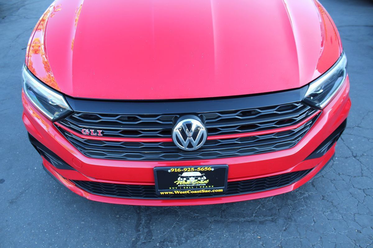 Used 2019 Volkswagen Jetta GLI FWD image 9