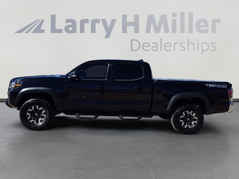 Used 2023 Toyota Tacoma TRD Off-Road w/ Black Out Package (TMS) image 2