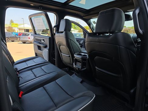 New 2026 RAM 1500 Laramie AWD/4WD image 11