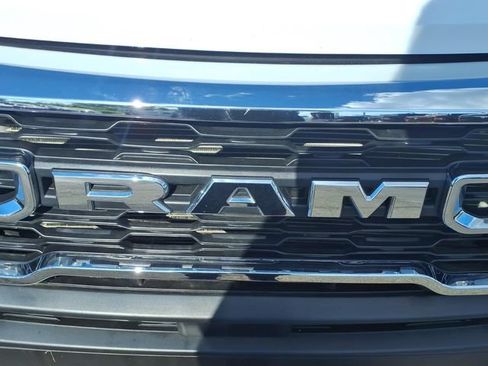 Used 2025 RAM ProMaster 2500 w/ U-Haul Equipment Group FWD image 14
