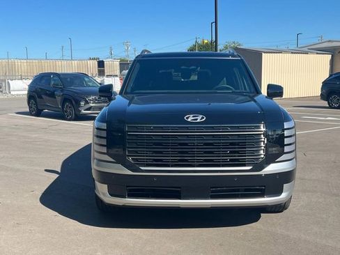 New 2026 Hyundai Palisade Calligraphy FWD image 2