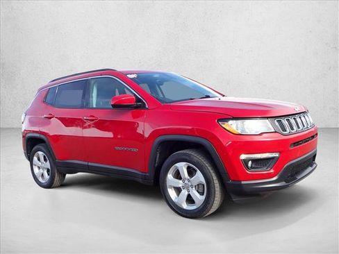 Used 2018 Jeep Compass Latitude w/ Cold Weather Group image 6