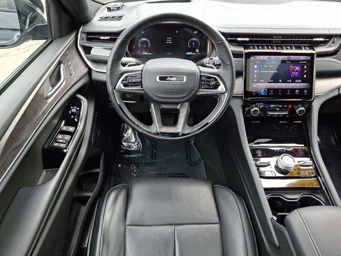 Certified 2023 Jeep Grand Cherokee L Overland w/ Advanced Protech Group III image 11