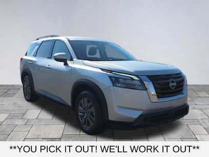 Used 2024 Nissan Pathfinder SV