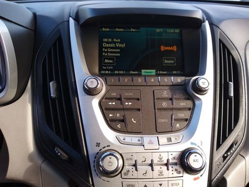 Used 2012 Chevrolet Equinox LT image 30