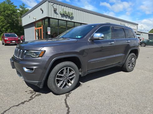 Used 2020 Jeep Grand Cherokee Limited w/ Premium Lighting Group AWD/4WD image 8