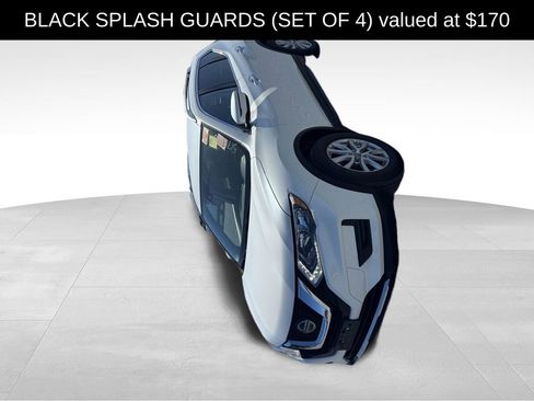 Used 2020 Nissan Rogue SV AWD/4WD image 3