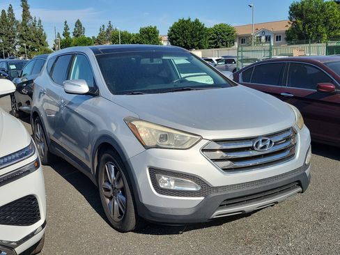 Used 2013 Hyundai Santa Fe Sport 2.0T w/ Technology Pkg FWD image 3