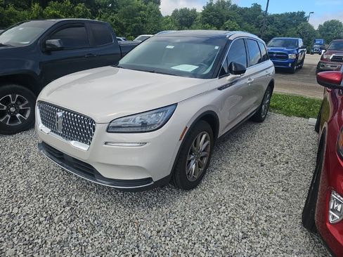 Used 2022 Lincoln Corsair FWD w/ Premium Package image 3