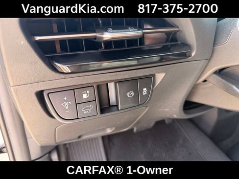 Used 2025 Kia EV6 Wind RWD image 16