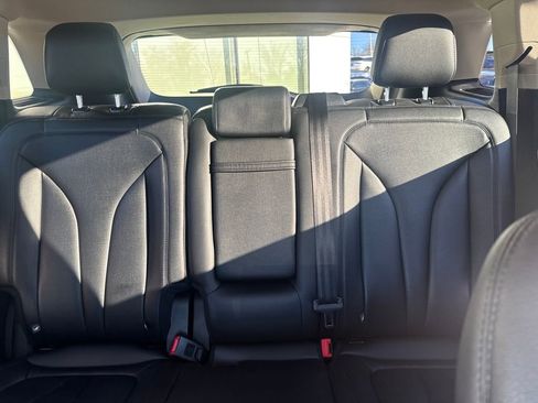 Certified 2022 Lincoln Nautilus AWD w/ Premium Package image 13