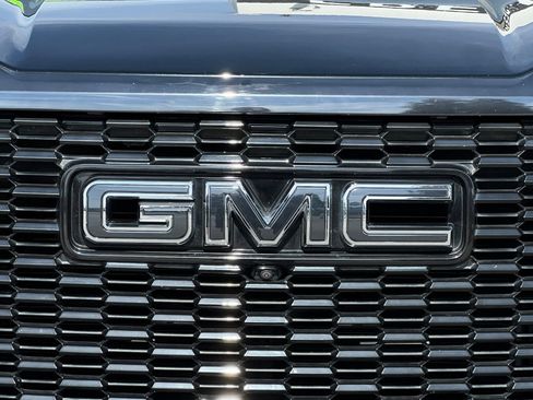 Used 2023 GMC Yukon Denali Ultimate AWD/4WD image 42