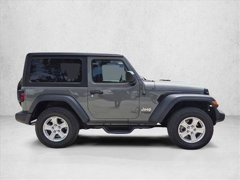 Used 2019 Jeep Wrangler Sport AWD/4WD image 4