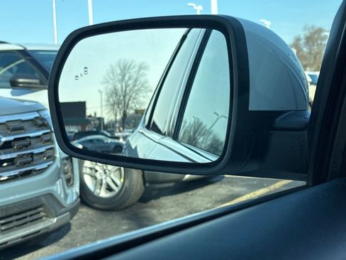 Used 2024 Ford Edge SEL image 41