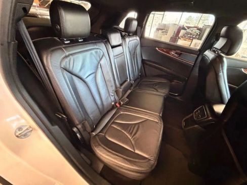 Used 2017 Lincoln MKX Select w/ Select Plus Package AWD/4WD image 20