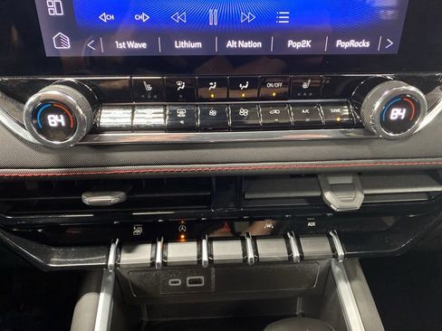 Certified 2025 Chevrolet Colorado Z71 w/ Technology Package image 40