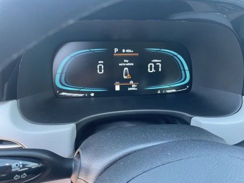 Used 2025 Hyundai Palisade SEL FWD image 12