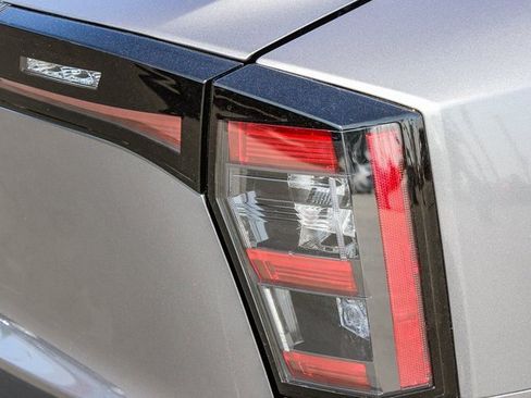 New 2026 Nissan Kicks SV image 8