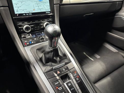 Used 2014 Porsche 911 Carrera image 13