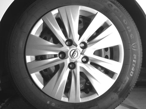Used 2025 Nissan Sentra S FWD image 17