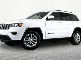 Used 2021 Jeep Grand Cherokee Laredo AWD/4WD video 1