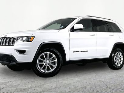 Used 2021 Jeep Grand Cherokee Laredo