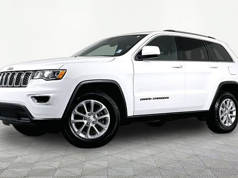 Used 2021 Jeep Grand Cherokee Laredo AWD/4WD image 1