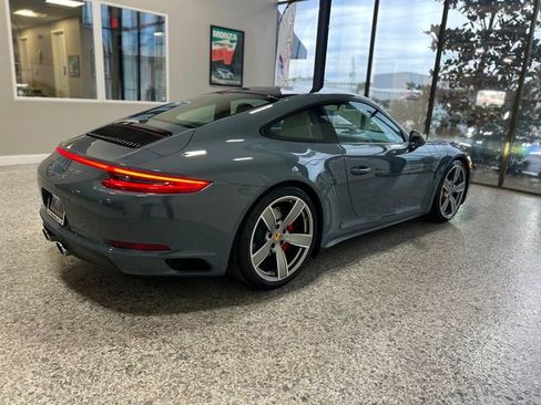 Used 2017 Porsche 911 Carrera 4S image 10