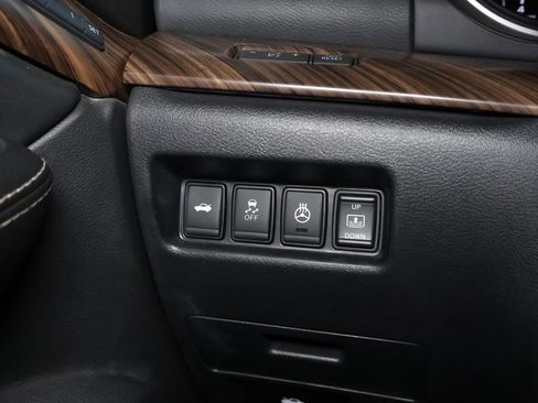 Used 2017 Nissan Maxima Platinum w/ Interior Lighting Package FWD image 25