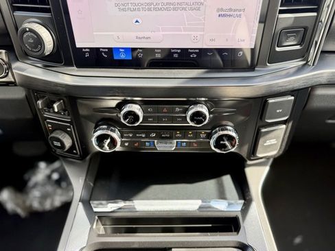 New 2025 Ford F350 Lariat w/ Lariat Ultimate Package image 23