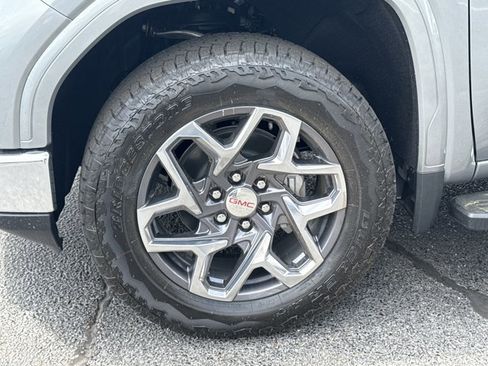 New 2026 GMC Sierra 1500 SLT w/ SLT Premium Plus Package image 18