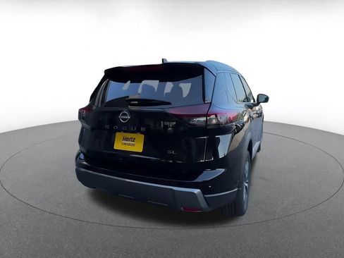 Used 2026 Nissan Rogue SL FWD image 14