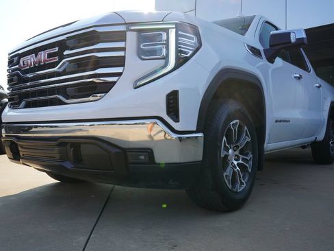 Used 2025 GMC Sierra 1500 SLT RWD image 5