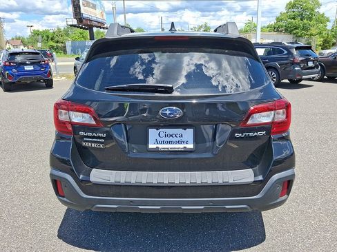 Used 2019 Subaru Outback 2.5i Limited AWD/4WD image 6