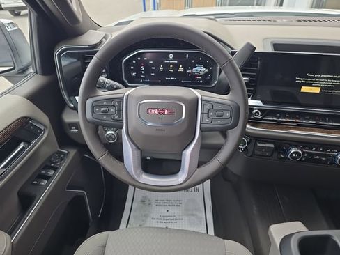 New 2026 GMC Sierra 1500 SLE w/ Preferred Package image 12