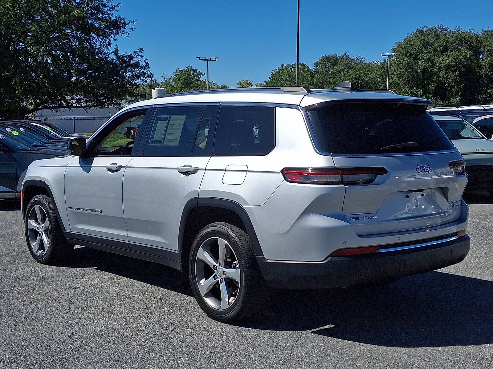 Used 2021 Jeep Grand Cherokee L Limited w/ Luxury Tech Group II AWD/4WD image 7