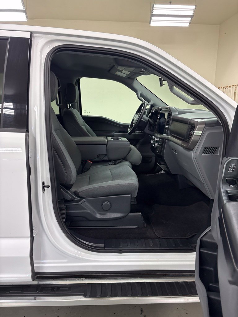 Used 2025 Ford F150 XLT w/ Equipment Group 301A Standard AWD/4WD image 23