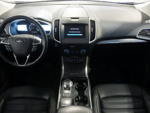 Used 2019 Ford Edge SEL w/ Equipment Group 201A image 24