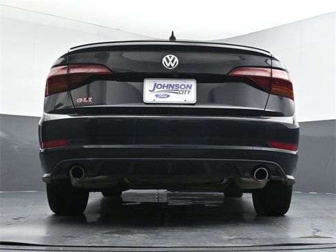 Used 2019 Volkswagen Jetta GLI Autobahn image 34