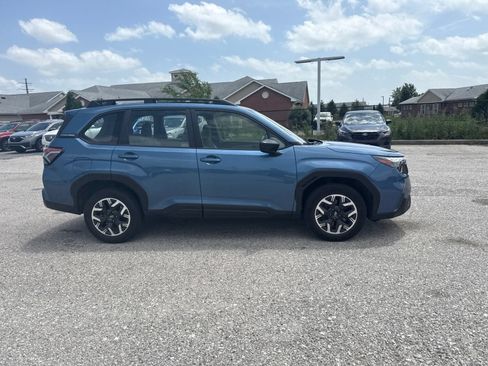 Certified 2025 Subaru Forester AWD/4WD image 12