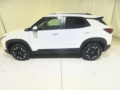 Certified 2023 Chevrolet TrailBlazer LT w/ Convenience Package AWD/4WD image 7