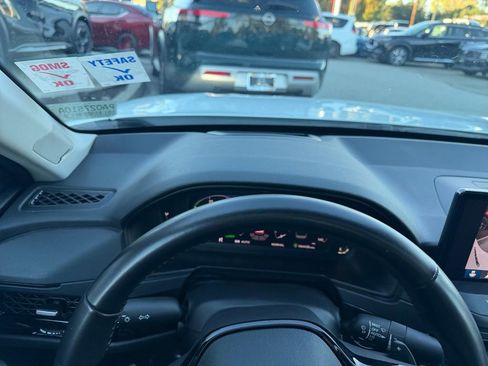 Used 2023 Honda Accord Touring image 25