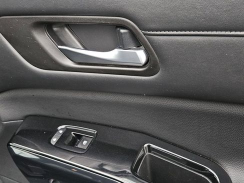 Used 2022 Nissan Pathfinder SV w/ SV Premium Package image 33