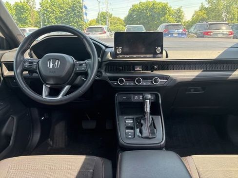 Used 2025 Honda CR-V Sport image 8