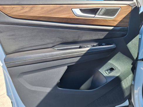 Used 2024 Volkswagen Atlas SE image 33