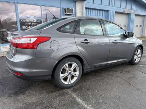 Used 2013 Ford Focus SE image 5