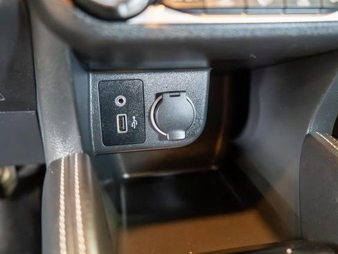 Used 2020 Nissan Kicks SR w/ SR Premium Package FWD image 27