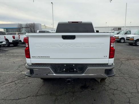 Used 2024 Chevrolet Silverado 2500 LT image 7
