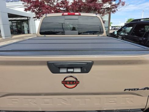 Used 2023 Nissan Frontier PRO-4X w/ Pro Convenience Package AWD/4WD image 6