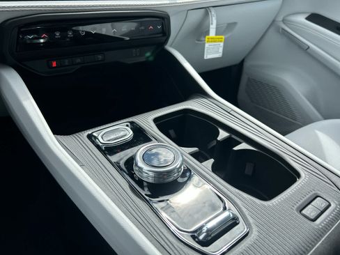New 2026 Jeep Cherokee Limited AWD/4WD image 26